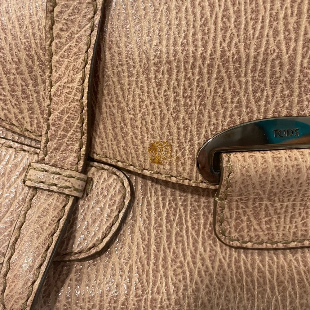 Tod’s Leather Handbag Blush - Picture 9 of 9